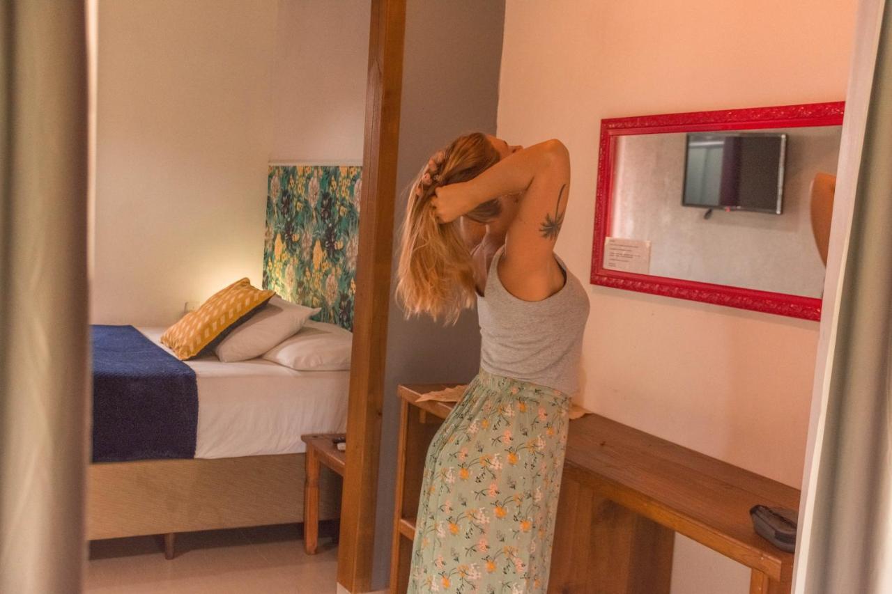 Pousada Waikiki Praia do Rosa Ngoại thất bức ảnh